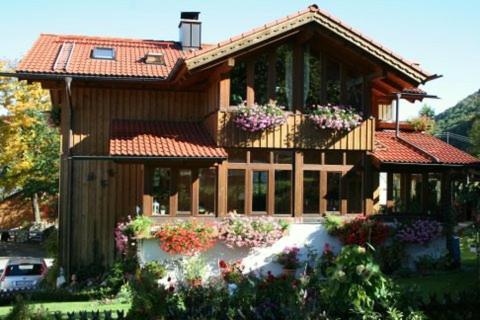 Haus Schwarz Apartamento Staudach-Egerndach Exterior foto
